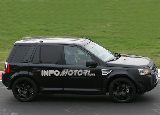 Land Rover LRX - Fotogallery - 12